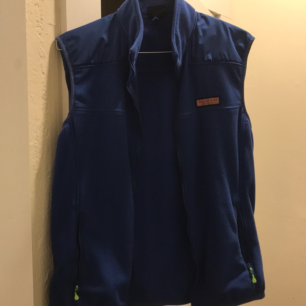Vineyard Vines lightweight vest